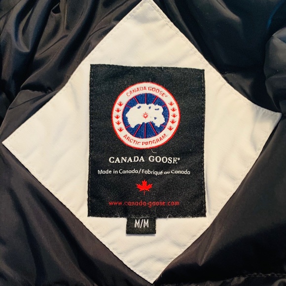 Canada Goose Kensington Parka - Picture 9 of 12